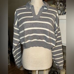 Bershka Grey & White Striped Cropped Collared Sweater Size M EUC